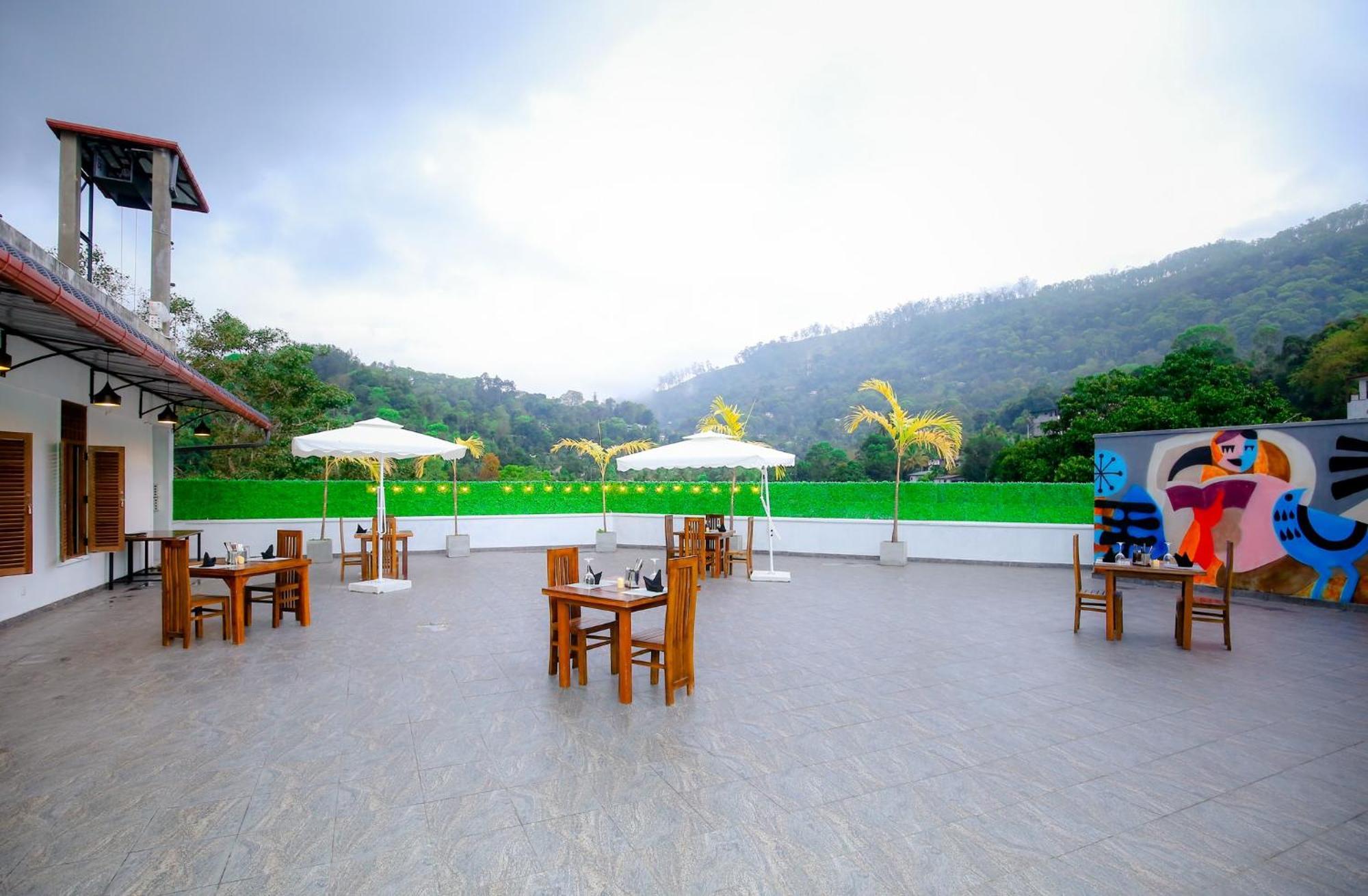 Crown Regency- Badulla酒店 外观 照片