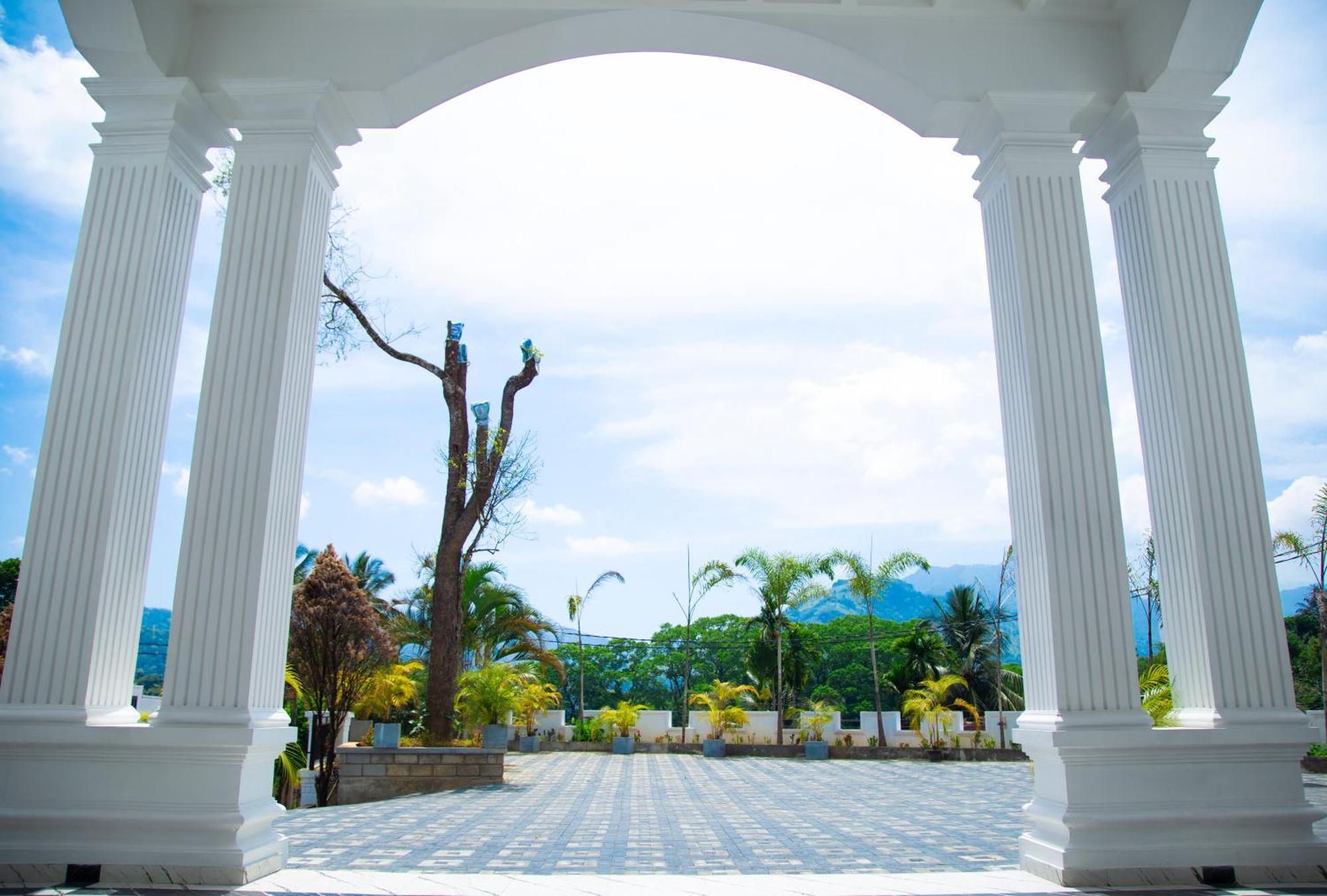 Crown Regency- Badulla酒店 外观 照片